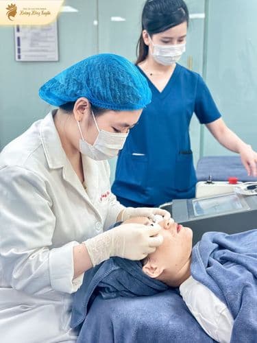 CÔNG NGHỆ ĐIỀU TRỊ DA HIỆN ĐẠI